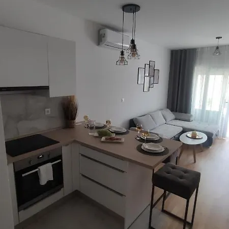 N&b Apartmán